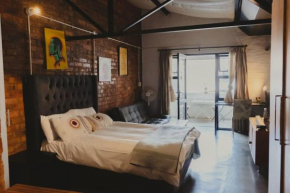 A warm & cozy home in Jhb city